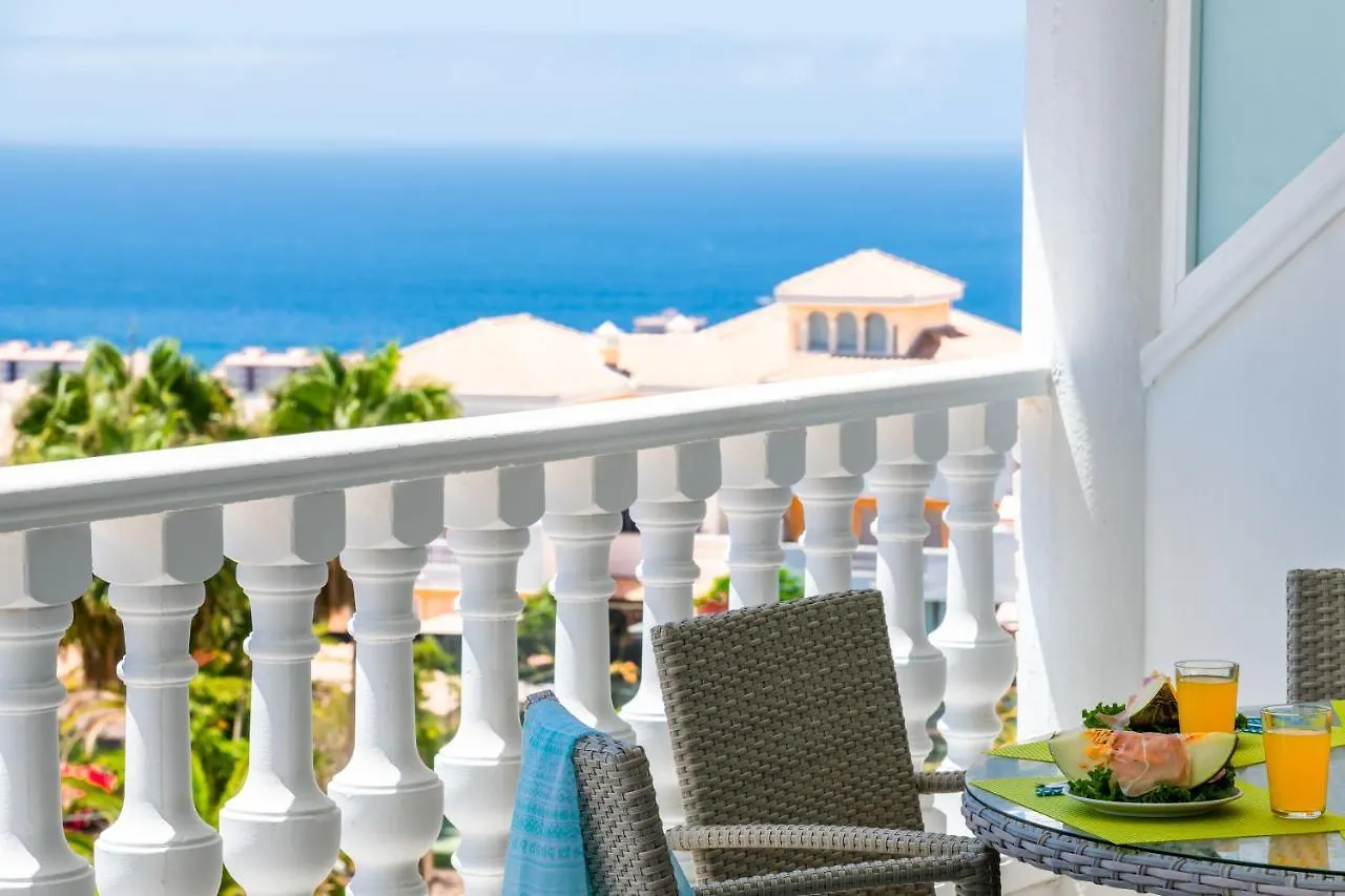 3C Atico Vista Hermosa Wifi Pool,Tennis,Padel,Park Los Cristianos
