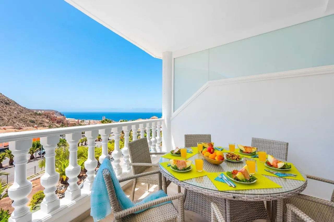 3C Atico Vista Hermosa Wifi Pool,Tennis,Padel,Park Los Cristianos  Los Cristianos (Tenerife)